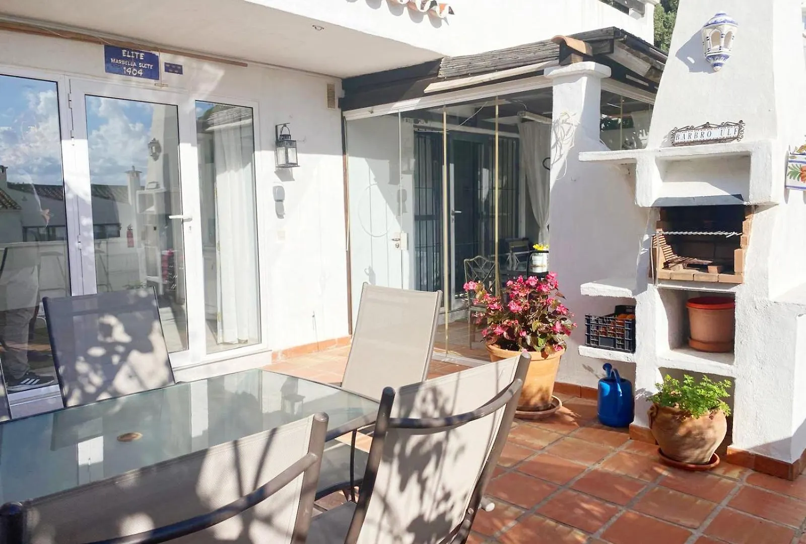 2 Bedroom With Spacious Terrace Pueblo Evita Benalmadena Apartment