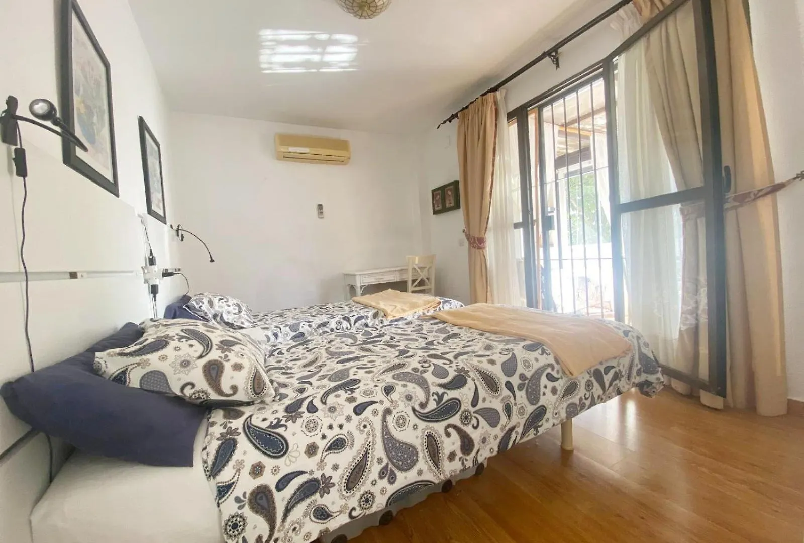 2 Bedroom With Spacious Terrace Pueblo Evita Benalmádena Spanje