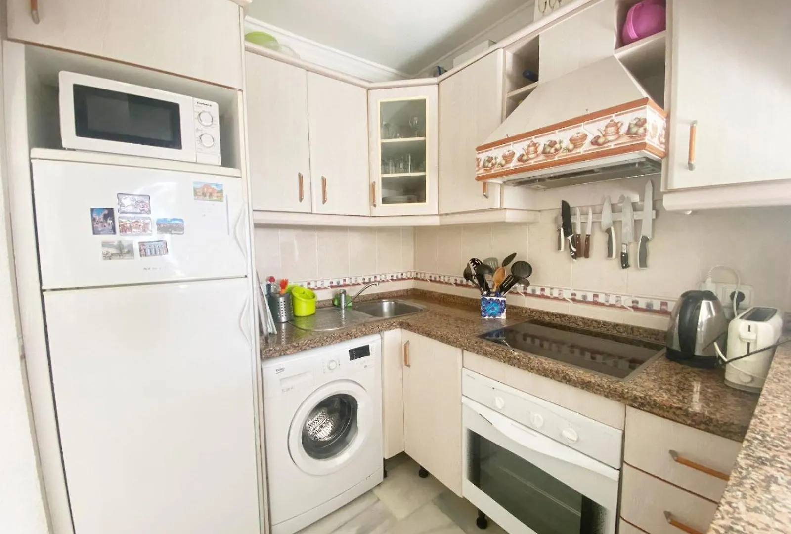 2 Bedroom With Spacious Terrace Pueblo Evita Benalmádena Appartement