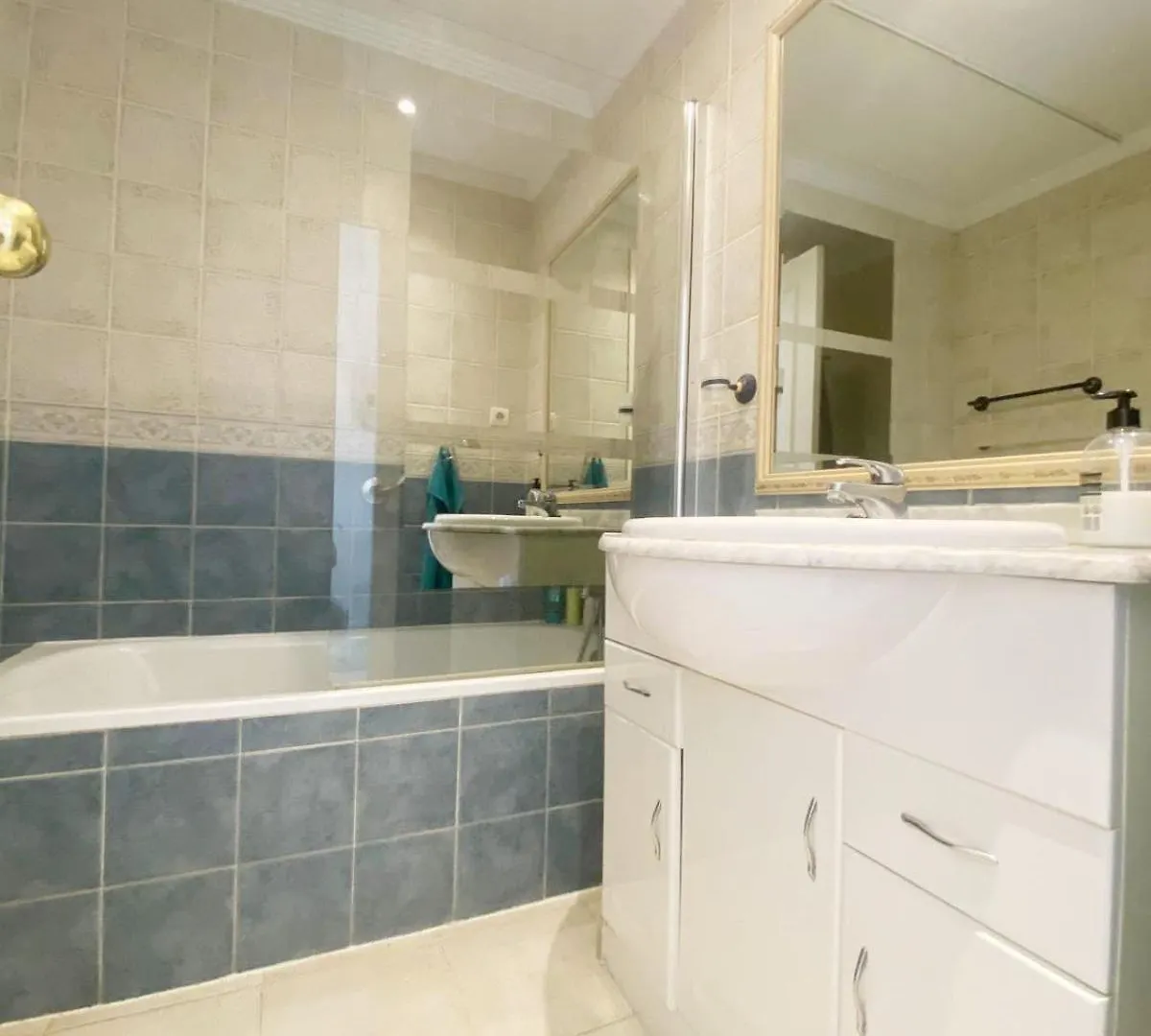 2 Bedroom With Spacious Terrace Pueblo Evita Benalmádena 0*,
